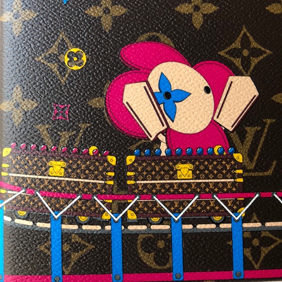 LOUIS VUITTON ROLLER COASTER CLEMENCE NOTEBOOK NWT - Picture 13 of 16